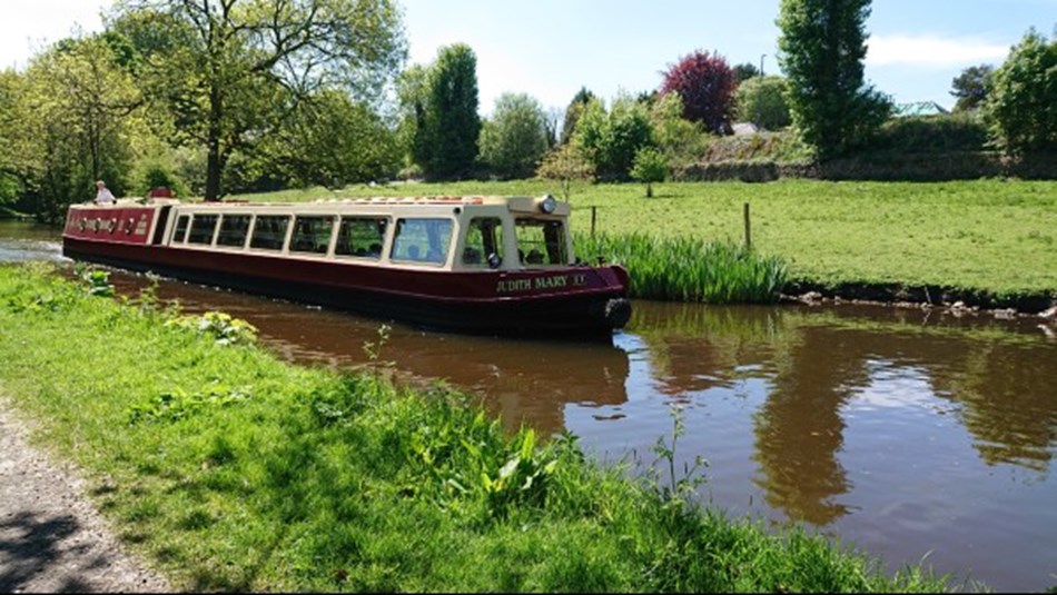 Peak Forest Canal & Cream Tea