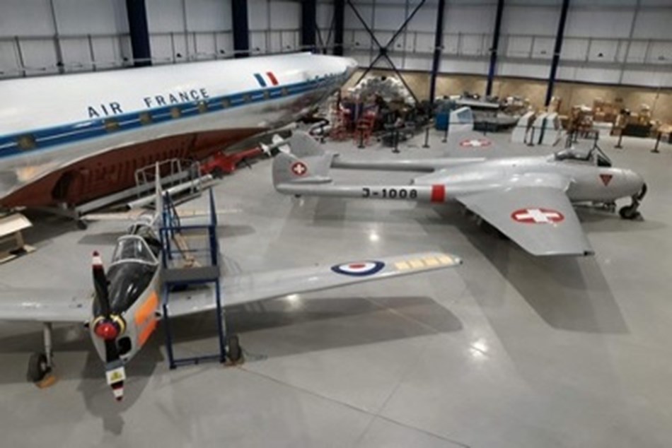 Dedicated to de Havilland
